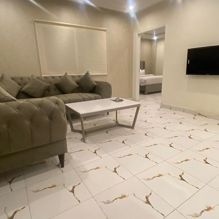 Luxe Suites Bahria Town Лахор Екстер'єр фото