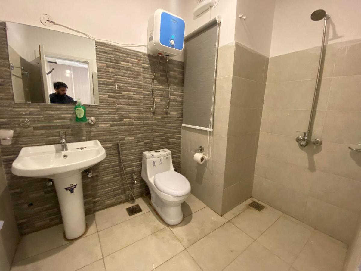 Luxe Suites Bahria Town Лахор Екстер'єр фото