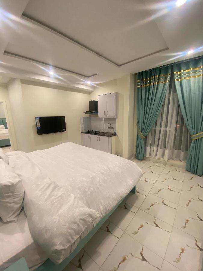 Luxe Suites Bahria Town Лахор Екстер'єр фото