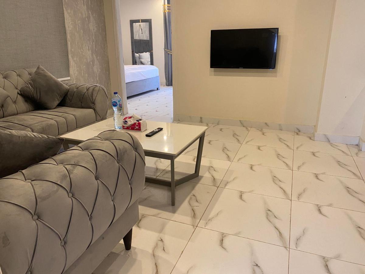 Luxe Suites Bahria Town Лахор Екстер'єр фото