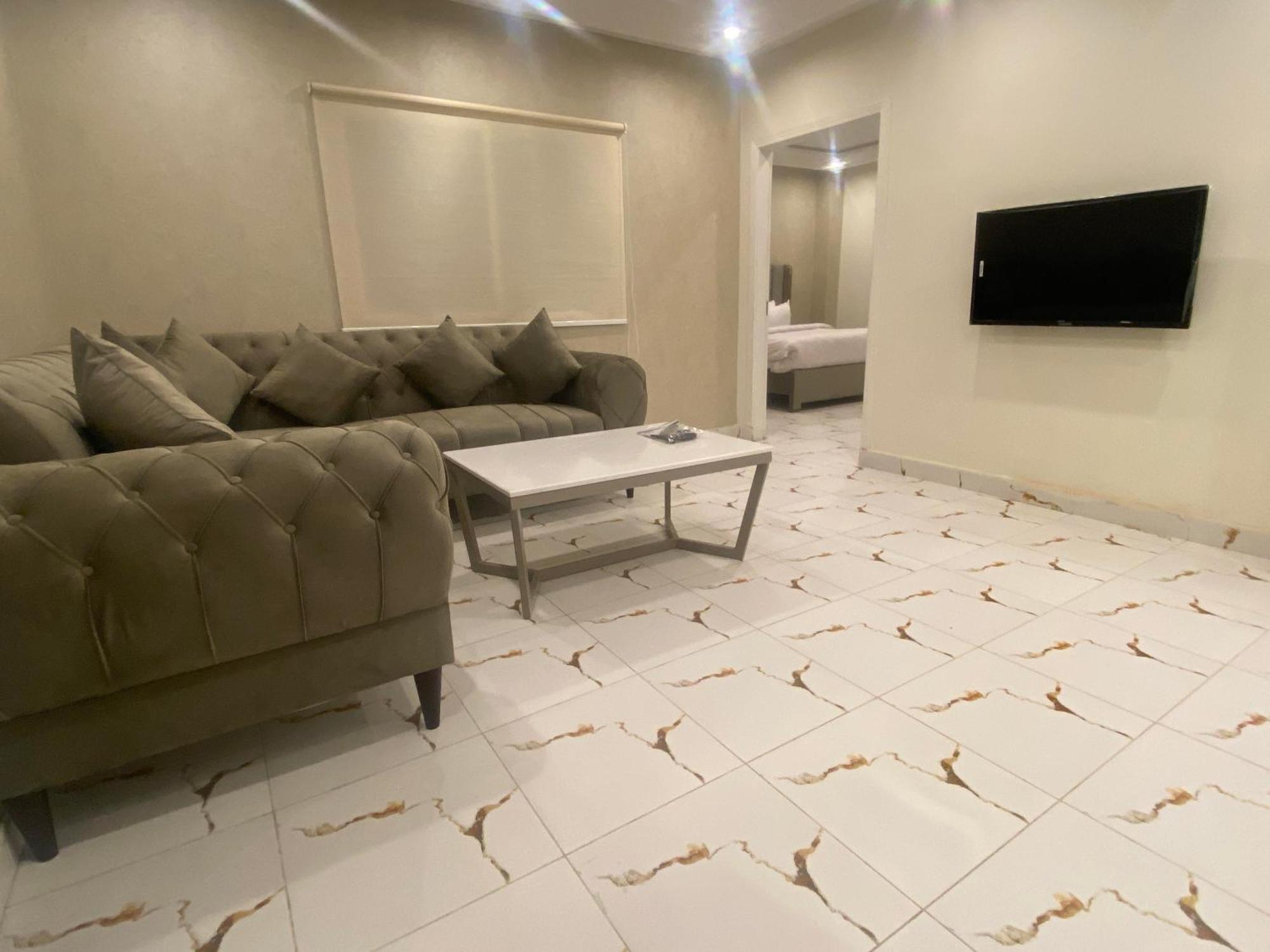 Luxe Suites Bahria Town Лахор Екстер'єр фото