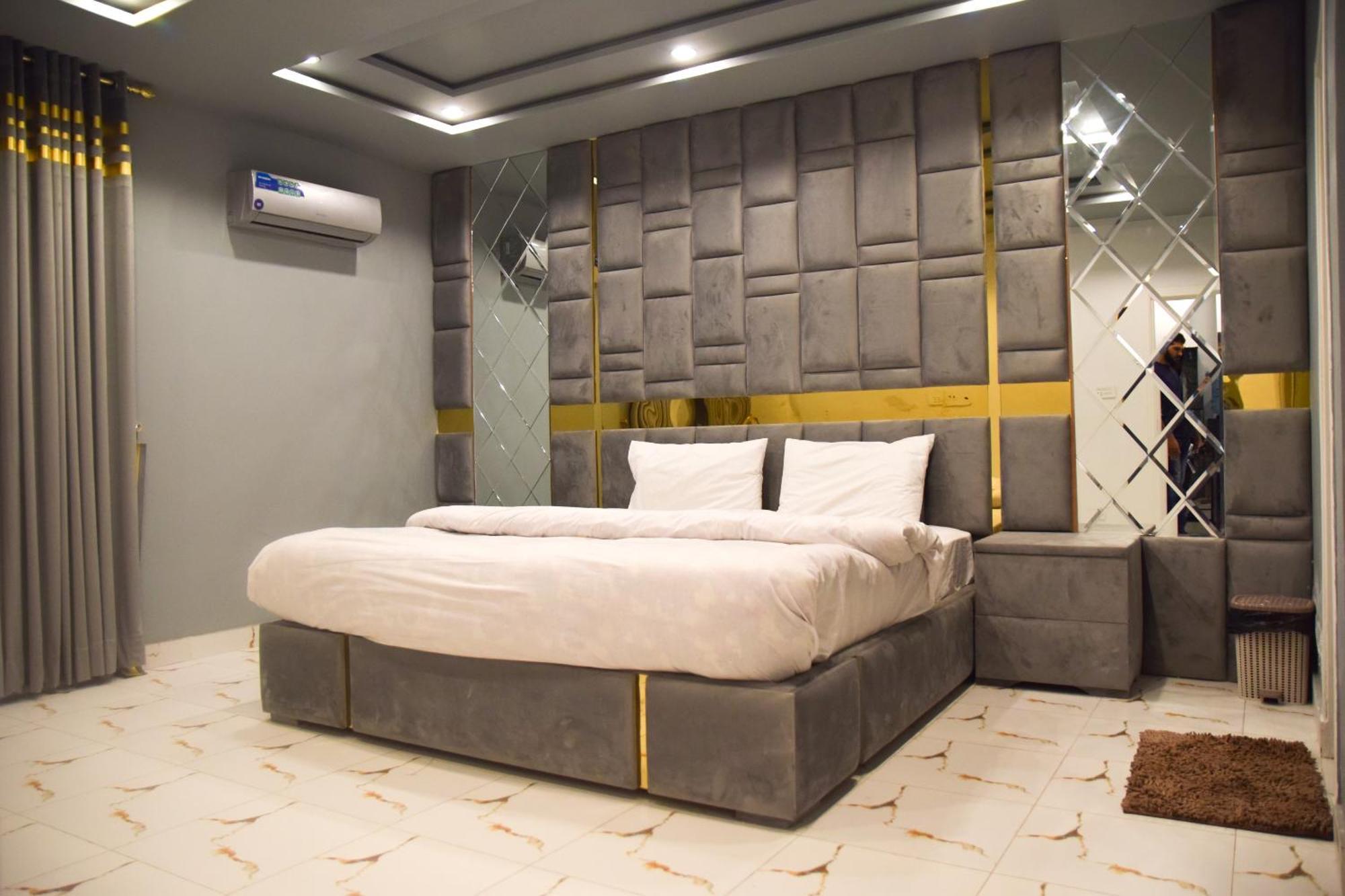 Luxe Suites Bahria Town Лахор Екстер'єр фото